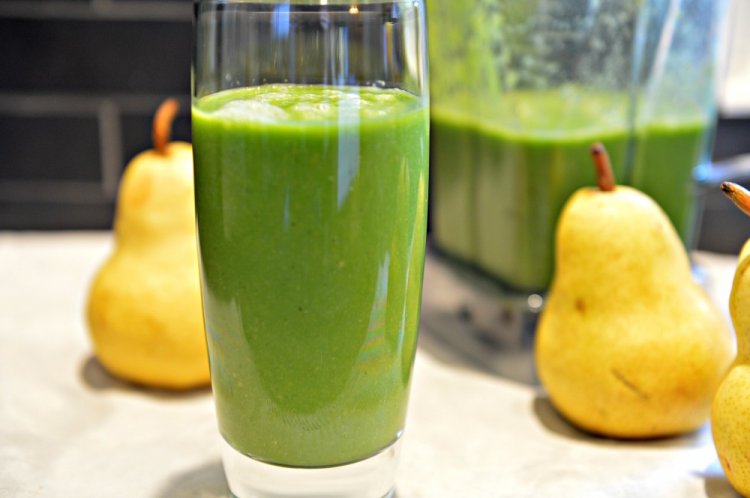 Смузи с грушей и авокадо