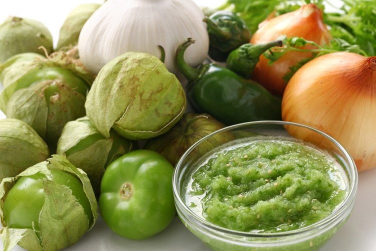 Зеленая сальса из физалиса