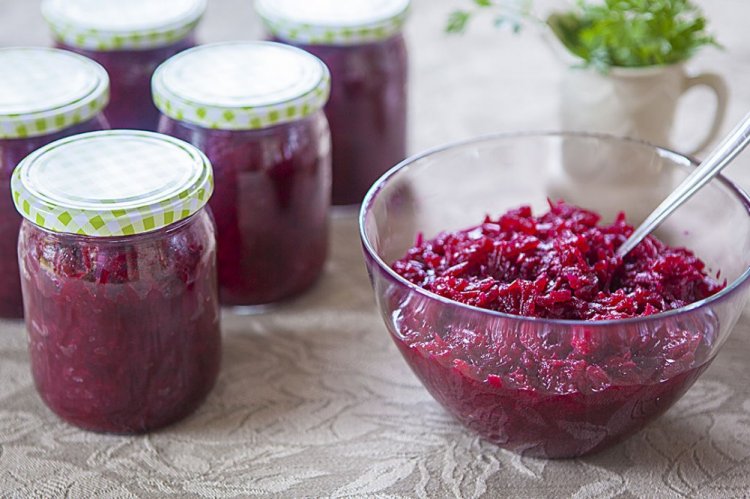 Свекольный салат на зиму без стерилизации