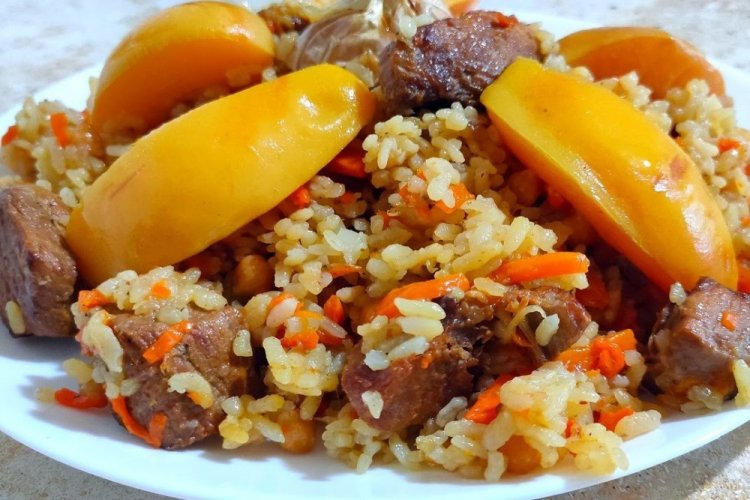 Плов с айвой