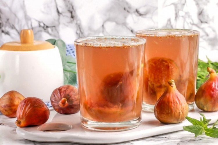 Летний компот из инжира