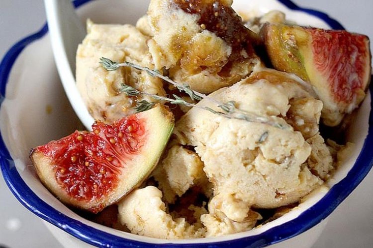 Мороженое из инжира и сливок