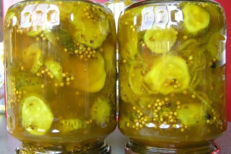 Огурцы кружочками с куркумой