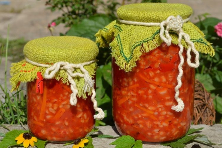 Завтрак туриста с перловкой и зеленью на зиму