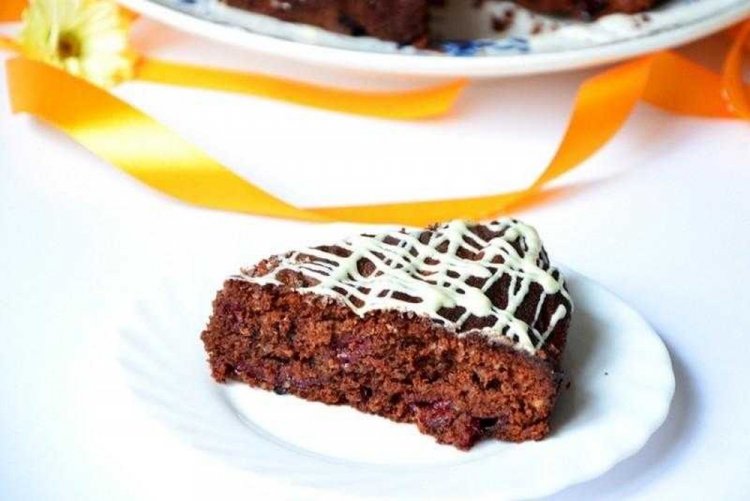 Миндальный пирог с шоколадом и манго