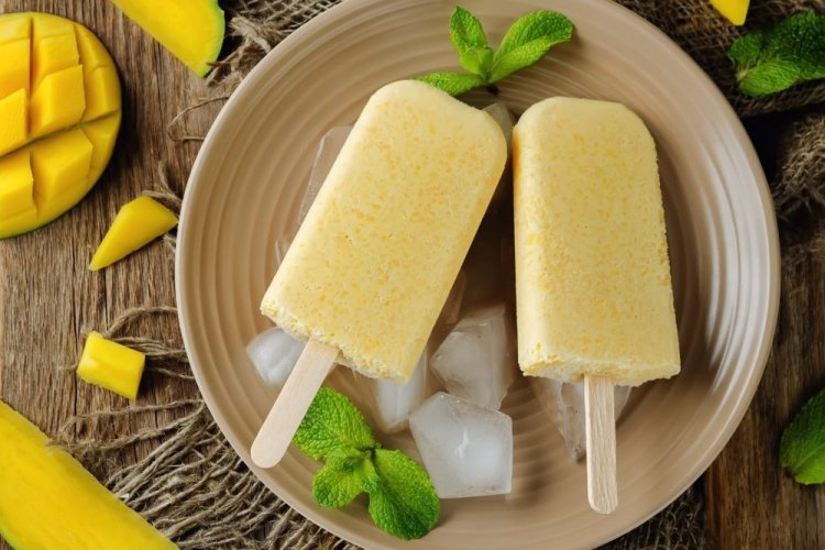 Мороженое из манго и йогурта