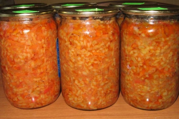 Завтрак туриста с рисом и огурцами на зиму