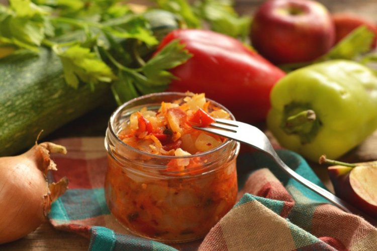 Салат из репы с болгарским перцем на зиму