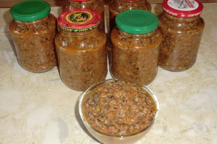 Икра из подберезовиков с томатной пастой на зиму