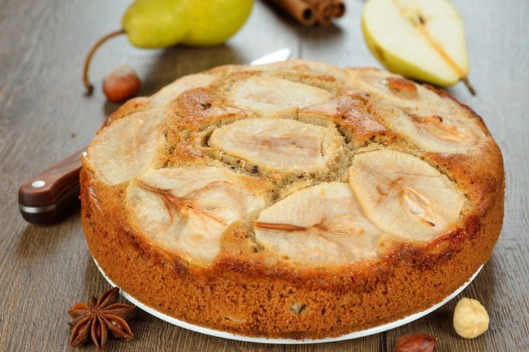 Грушевый пирог на вине
