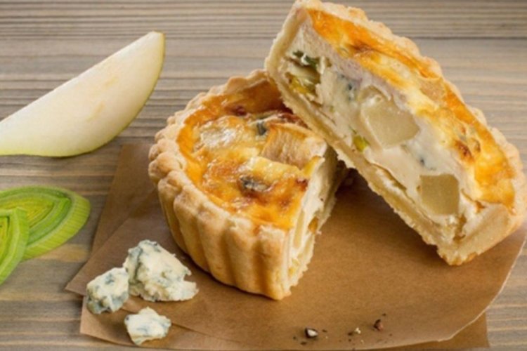 Тарт с грушей и голубым сыром