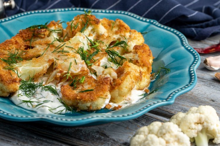 Стейки из цветной капусты в панировке