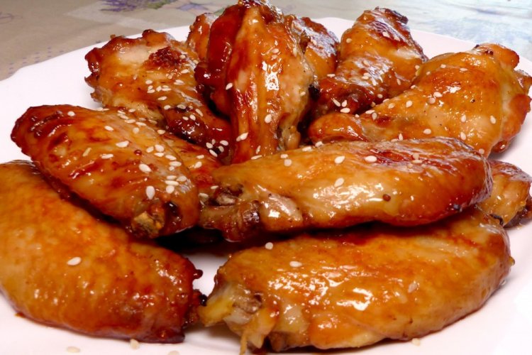 Крылышки в медово-соевом соусе с апельсиновым соком