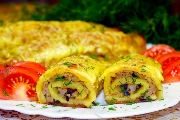 Рулет из фарша с картошкой и овощами