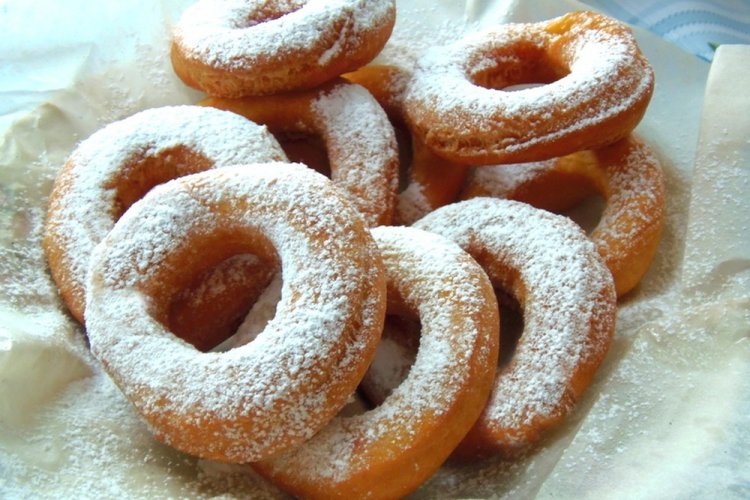 Пончики во фритюре