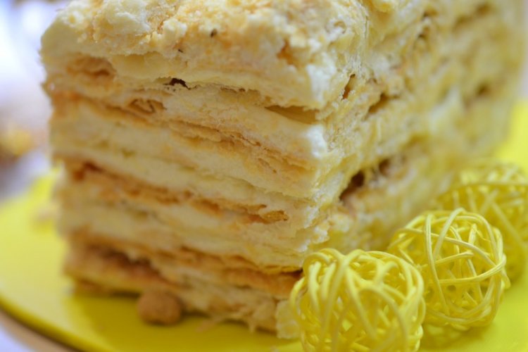 Лимонный Наполеон из слоеного теста