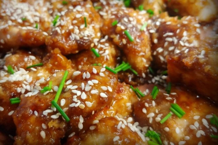 Курица в медово-горчичном соусе на сковороде