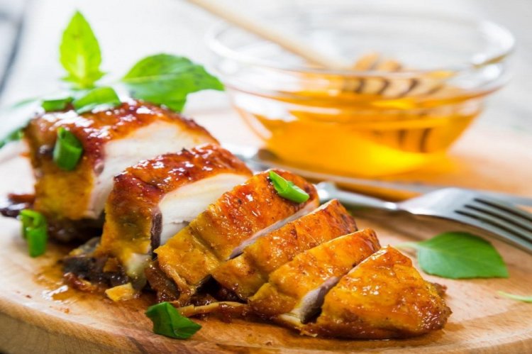 Куриное филе в медово-горчичном соусе