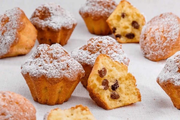 Кексы с творожным сыром и изюмом