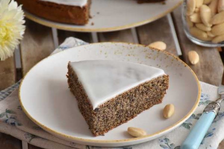 Миндально-маковый пирог