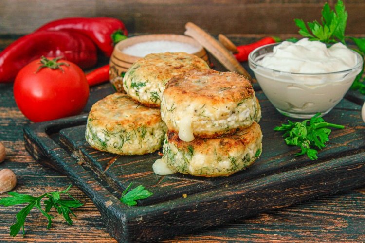Сырники с брынзой и зеленью
