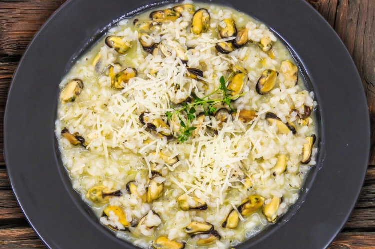 Ризотто с мидиями в сливочно-чесночном соусе