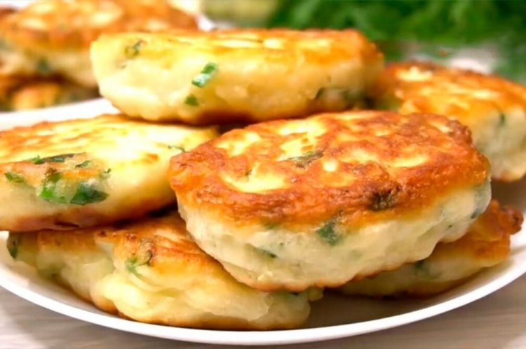 Ленивые творожные пирожки с зеленью