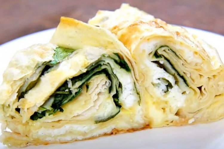 Пирог из лаваша со шпинатом
