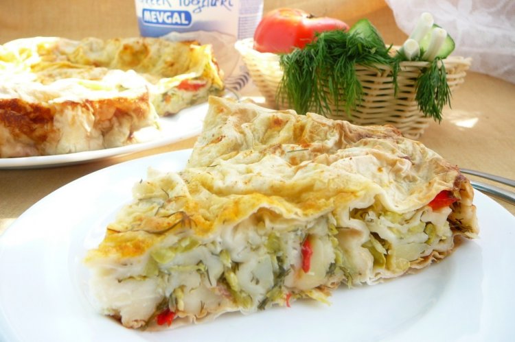 Пирог из лаваша с овощами