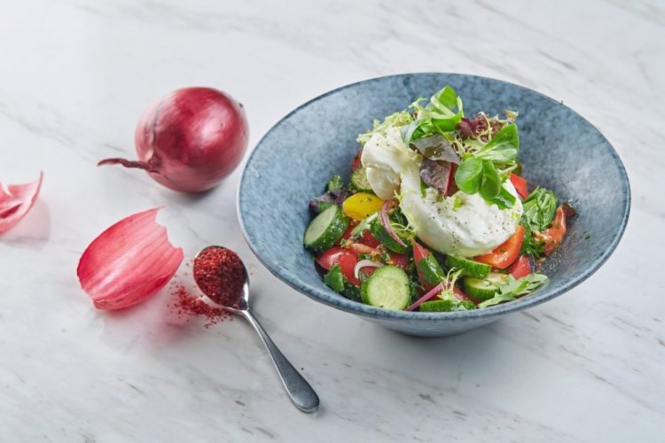 Овощной салат со страчателлой