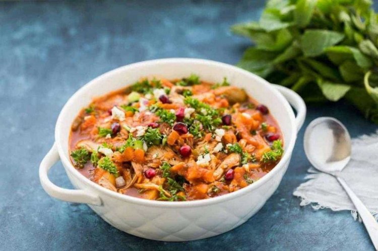 Овощное рагу с тушенкой