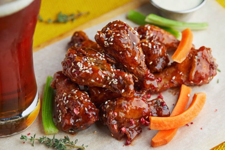 Куриные крылышки в арахисовой глазури