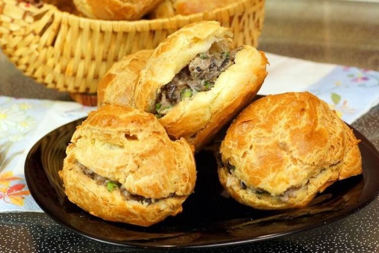 Профитроли с мясом