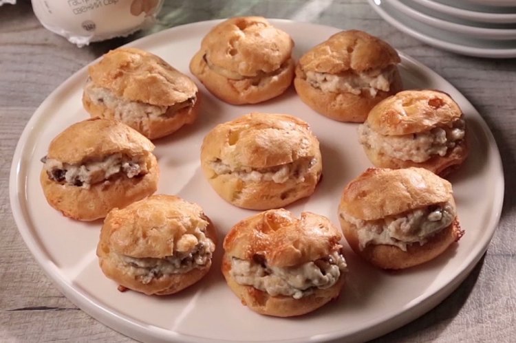 Профитроли с курицей