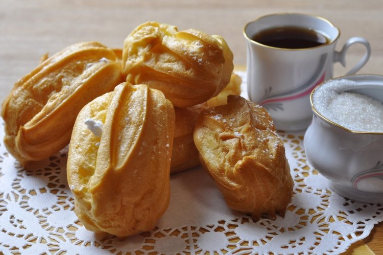 Профитроли со сгущенкой