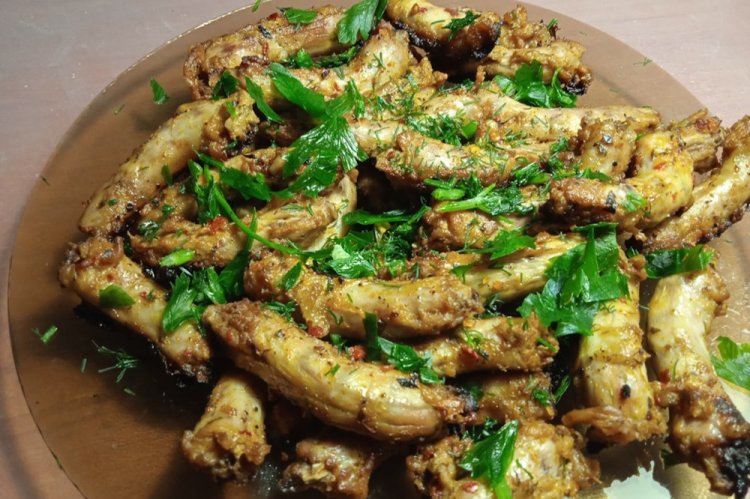 Куриные шеи, запеченные с медом и горчицей