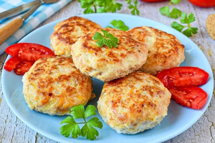 Куриные котлеты с творожным сыром