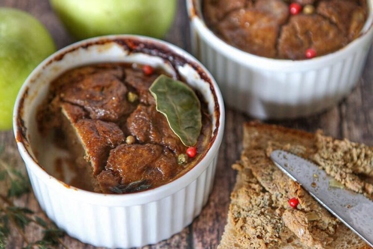 Печеночный паштет с творожным сыром