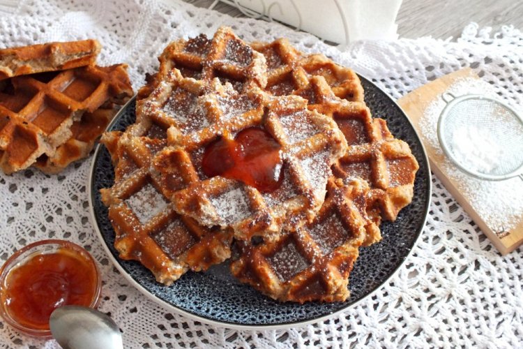 Творожные вафли с гречневой мукой в вафельнице