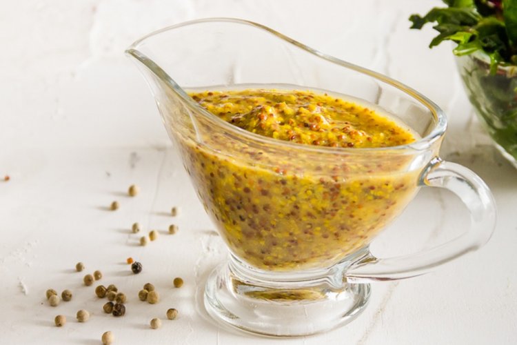 Медово-горчичная заправка для салата из капусты