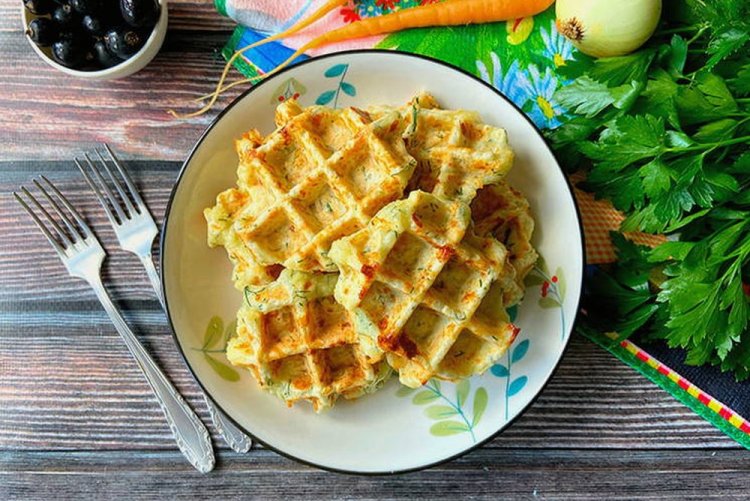 Сырные вафли на кефире в вафельнице