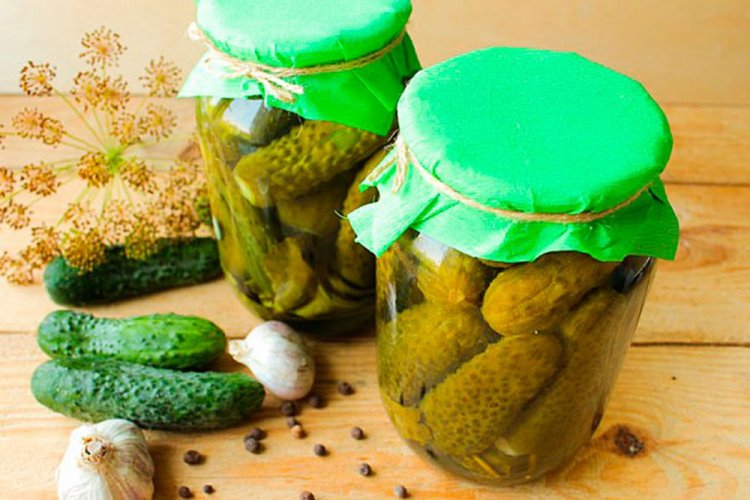 Маринад с водкой для огурцов на зиму