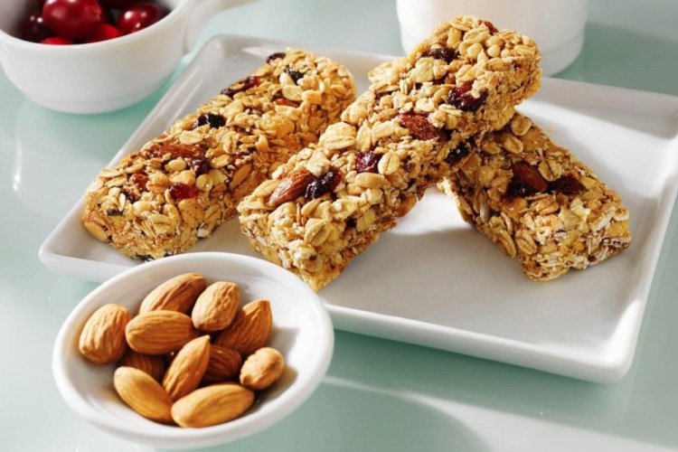 Протеиновые батончики с орехами и бананами