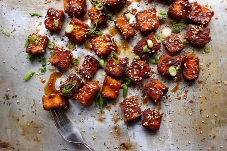 Жареный тофу в маринаде