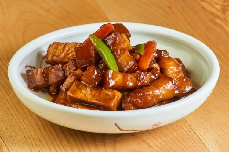 Жареный тофу по-японски в соевом соусе