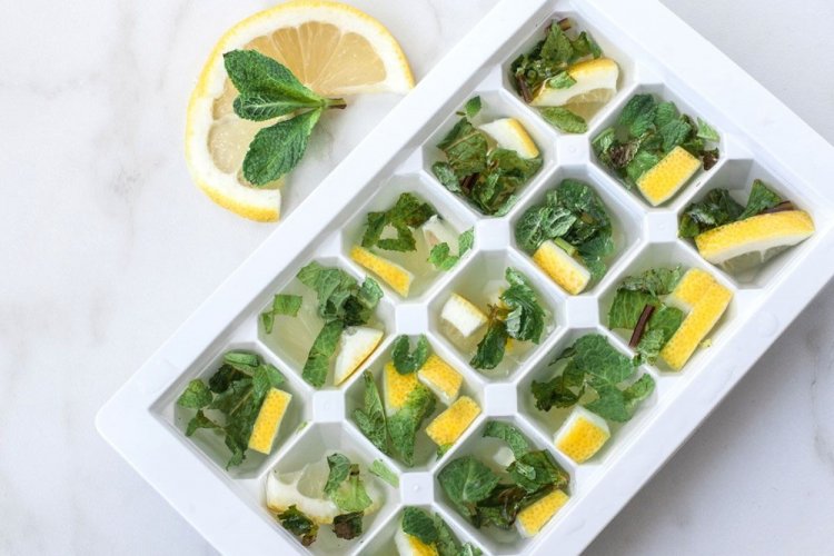 Замороженный мятный чай с лимоном