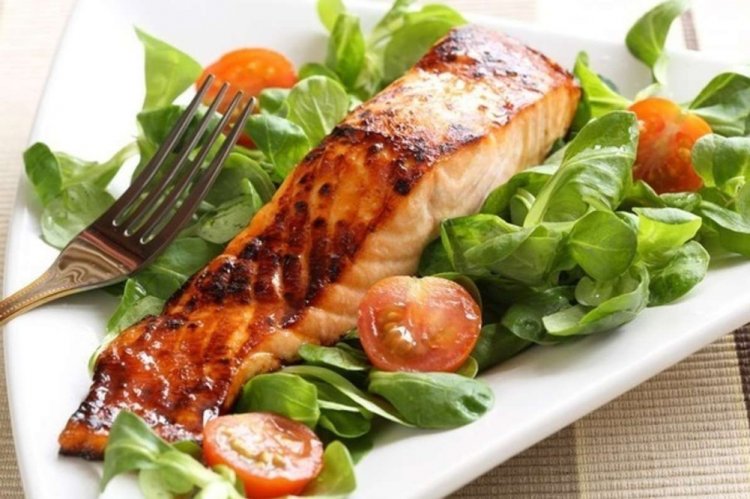 Запеченный лосось в имбирном маринаде