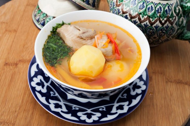Шурпа с курицей в афганском казане