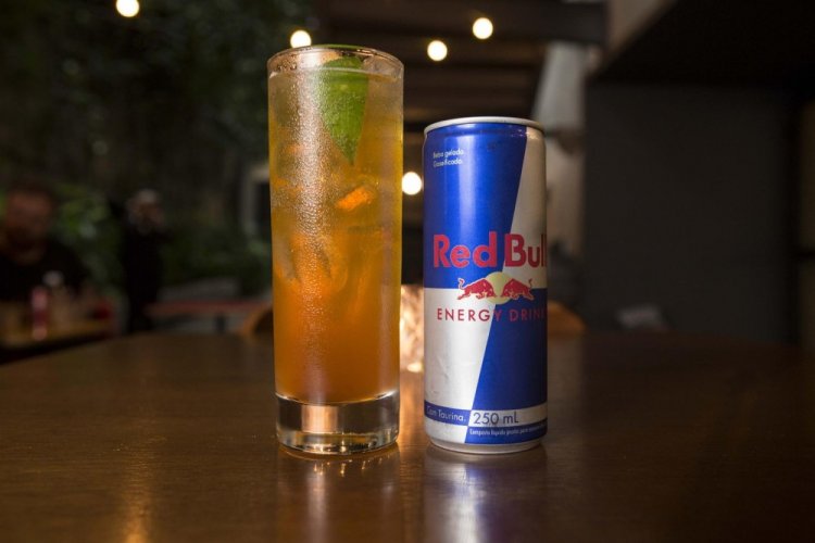 Водка с энергетиком