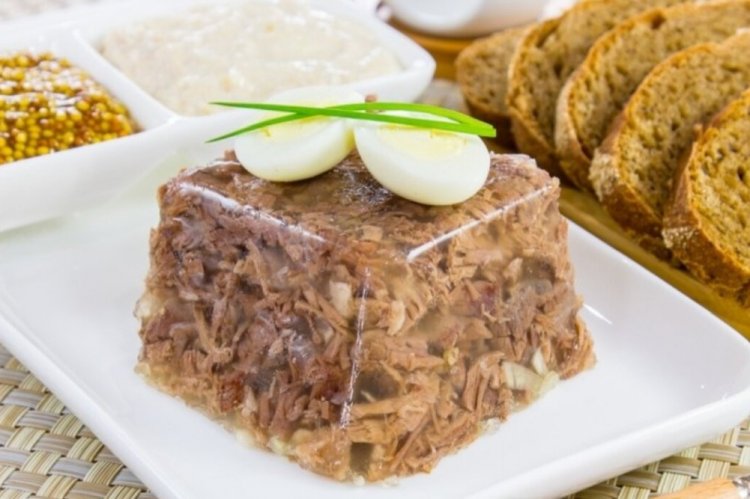 Холодец с рулькой и голяшкой в афганском казане